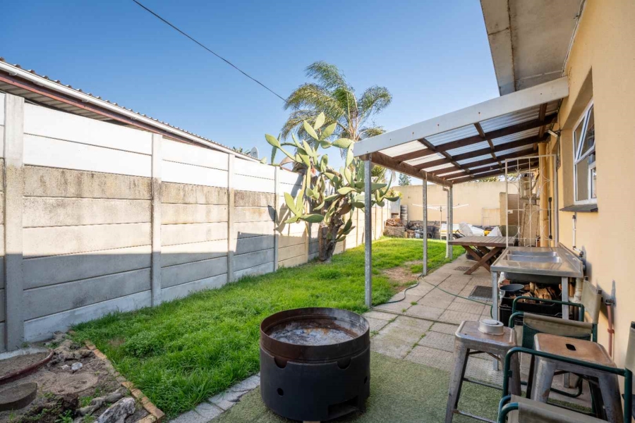 3 Bedroom Property for Sale in Morgenster Heights Western Cape